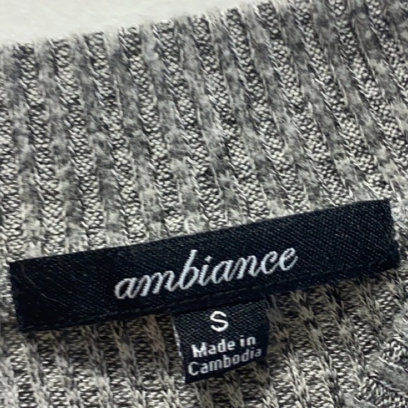 Small slight turtle neck - Picture 3 of 4